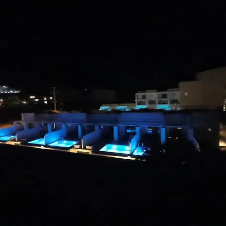 Punta Mare Villas 公寓 *