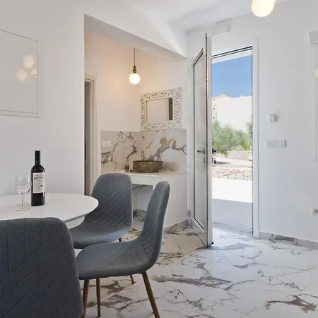 Punta Mare Villas 公寓