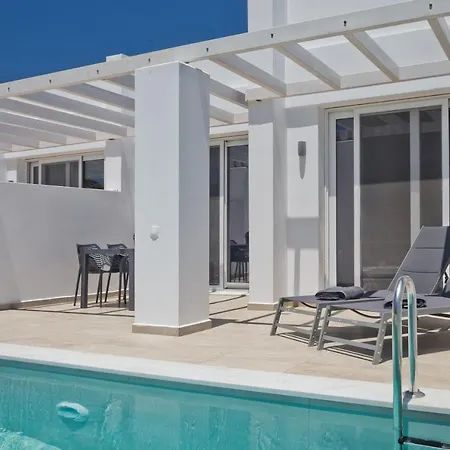 Punta Mare Villas 公寓 *